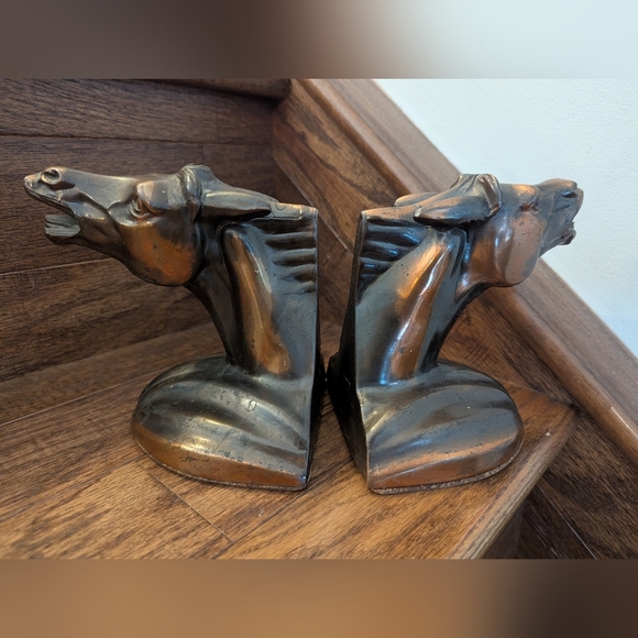 Vintage Metal Brass horse bookends, Excellent Condition show a rich patina - Picture 12 of 12